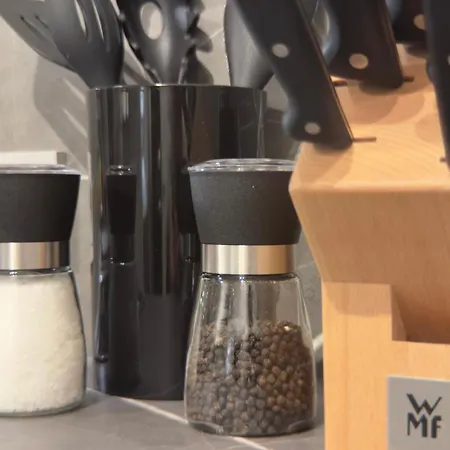 Apartment Aryve Design-boutique Am Markt Von Im Thueringer Wald - Design-interieur, Netflix, Wlan Waltershausen