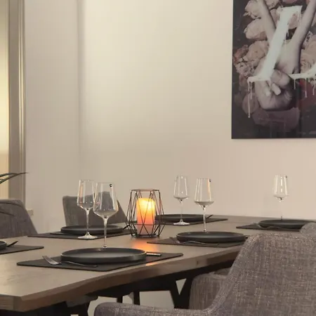 Aryve Design-boutique Am Markt Von Im Thueringer Wald - Design-interieur, Netflix, Wlan Apartment