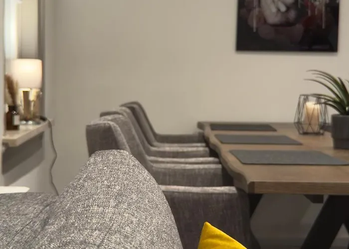 Aryve Design-boutique Am Markt Von Im Thueringer Wald - Design-interieur, Netflix, Wlan Waltershausen