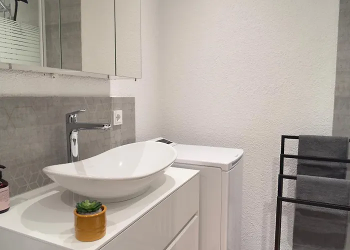 Aryve Design-boutique Am Markt Von Im Thueringer Wald - Design-interieur, Netflix, Wlan Appartement