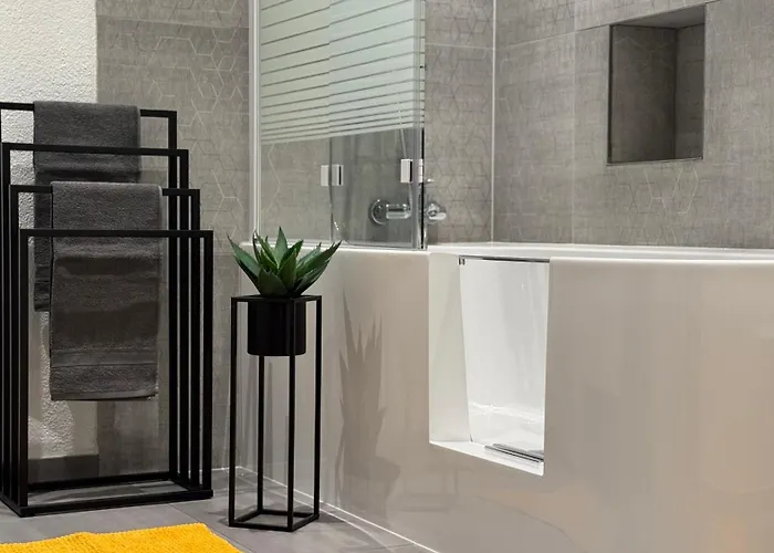 Aryve Design-boutique Am Markt Von Im Thueringer Wald - Design-interieur, Netflix, Wlan *