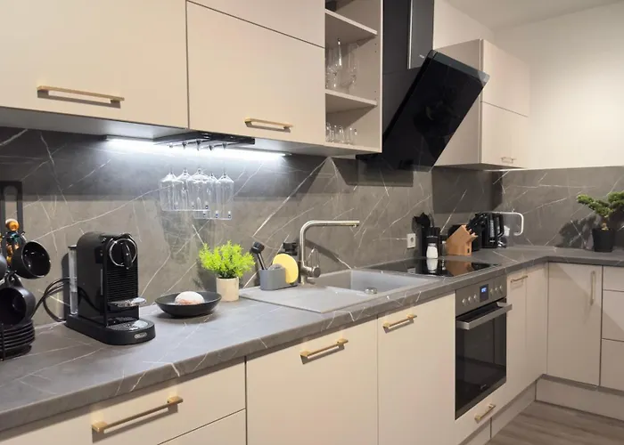 Aryve Design-boutique Am Markt Von Im Thueringer Wald - Design-interieur, Netflix, Wlan