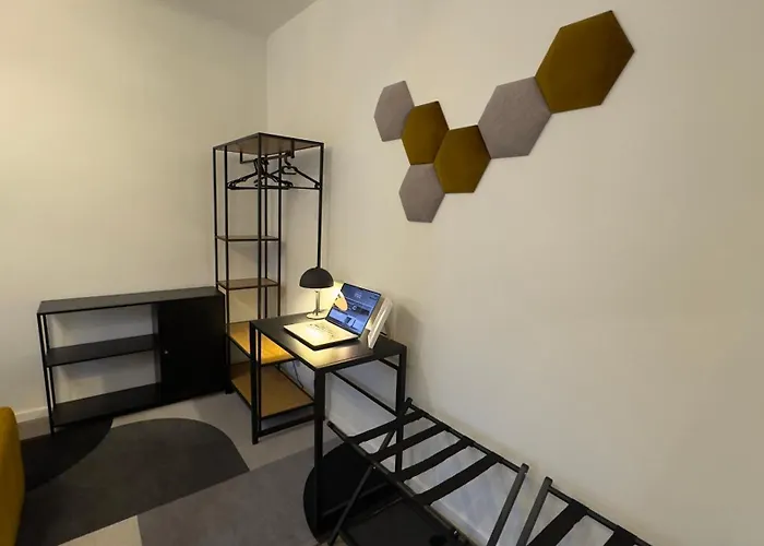 Aryve Design-boutique Am Markt Von Im Thueringer Wald - Design-interieur, Netflix, Wlan