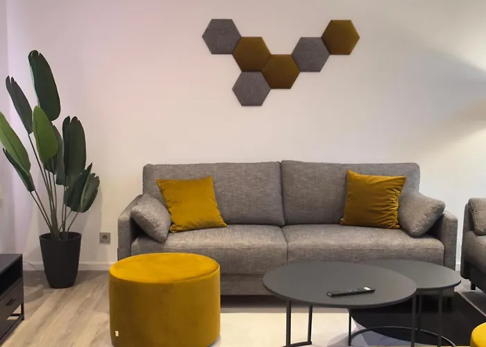 Aryve Design-boutique Am Markt Von Im Thueringer Wald - Design-interieur, Netflix, Wlan